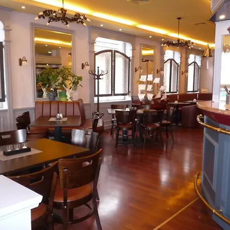 Apartment Doppelzimmer Theke, Direkt Am Alten Strom