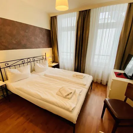 Feriehus Doppelzimmer Theke, Direkt Am Alten Strom Rostock